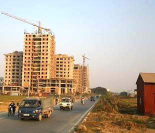 Đối với quy trình xem xét, cấp giấy chứng nhận đầu tư, mới đây Bộ Kế hoạch và Đầu tư cũng kiến nghị các địa phương “cần lưu ý về quy mô vốn của dự án đối với việc sử dụng hợp lý nguồn tài nguyên như đất đai, đặc biệt là đất nông nghiệp, khoáng sản…” - Ảnh: Việt Tuấn.
