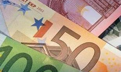 Lãi suất đồng Euro thấp kỷ lục