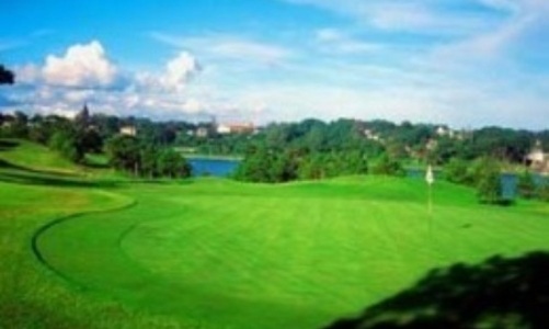 Cấm xây nhà, biệt thự trong sân golf