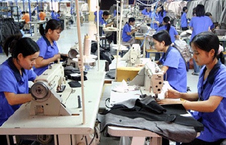 Cả Chính phủ và Quốc hội đều nhìn nhận nền kinh tế đang có dấu hiệu suy giảm.