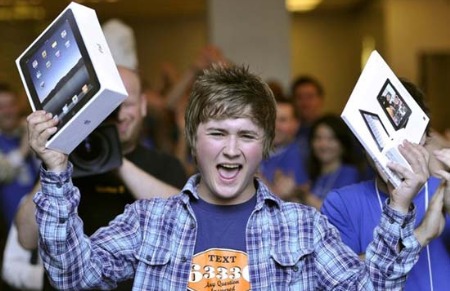 Canalys là một trong những hãng nghiên cứu đầu tiên trên thế giới coi máy tính bảng thuộc nhóm máy tính cá nhân.