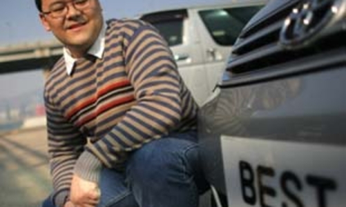 Suy thoái kinh tế nhìn từ... biển số đẹp!