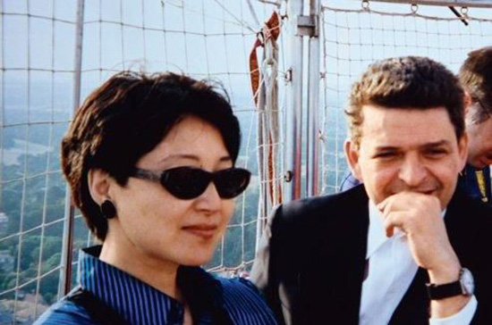 Năm 2000, bà Cốc Khai Lai đã thành lập một công ty với Patrick Henri Devillers ở Anh - Ảnh: Rex.