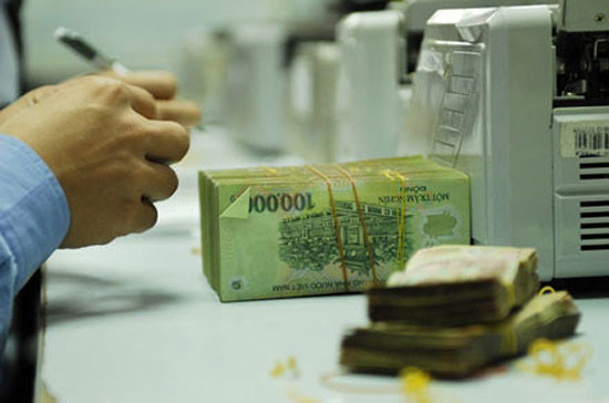 Việc khống chế trần lãi suất tiền vay không phù hợp với thực tế vì "khẩu vị" rủi ro của từng ngân hàng cũng như mức độ rủi ro từng nhóm khách hàng, lĩnh vực giải ngân là khác nhau.