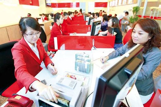 Ở thời điểm này nếu nói vay VND lãi suất chỉ khoảng 9 - 10%/năm thì như không tưởng.