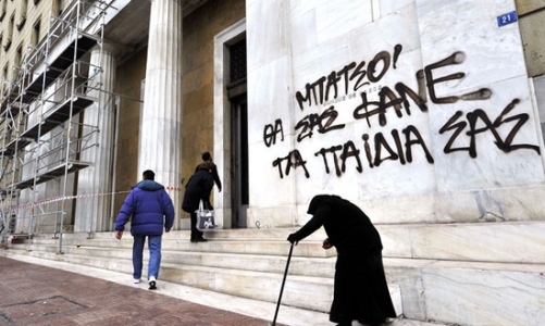 Dân Hy Lạp đánh tháo tiền khỏi ngân hàng