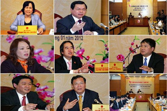 Một số bộ trưởng đã tham gia giao lưu trực tuyến trên Cổng thông tin điện tử Chính phủ.