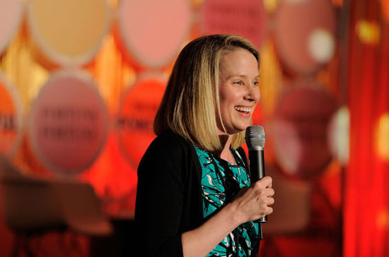 Mayer là một trong những nhân viên đầu tiên của hãng tìm kiếm lớn nhất thế giới, có mặt trong ban điều hành và là một trong những cánh tay đắc lực của hai sáng lập viên Google là Larry Page và Sergey Brin - Ảnh: BLB/Getty.