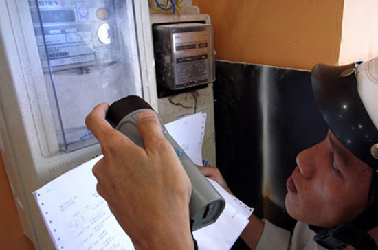 EVN khẳng định, thông tin về tập đoàn này đề xuất tăng giá bán điện như một số tờ báo nêu là không chính xác.