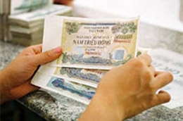 Năm 2010, bố trí vốn trái phiếu cho Quốc phòng, Giao thông Vận tải, Nông nghiệp và Phát triển nông thôn, Y tế, Công an - là 20.200 tỷ đồng và giao cho 63 tỉnh, thành là 35.800 tỷ đồng.