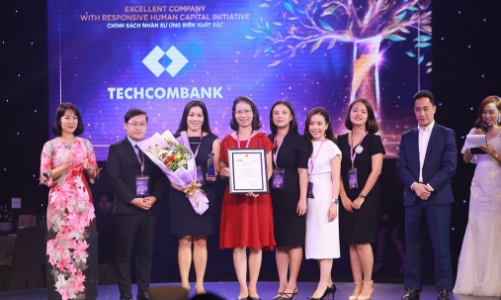Techcombank được vinh danh ngân hàng “Ứng biến xuất sắc”