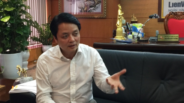 Xử lý ngân hàng yếu kém: 