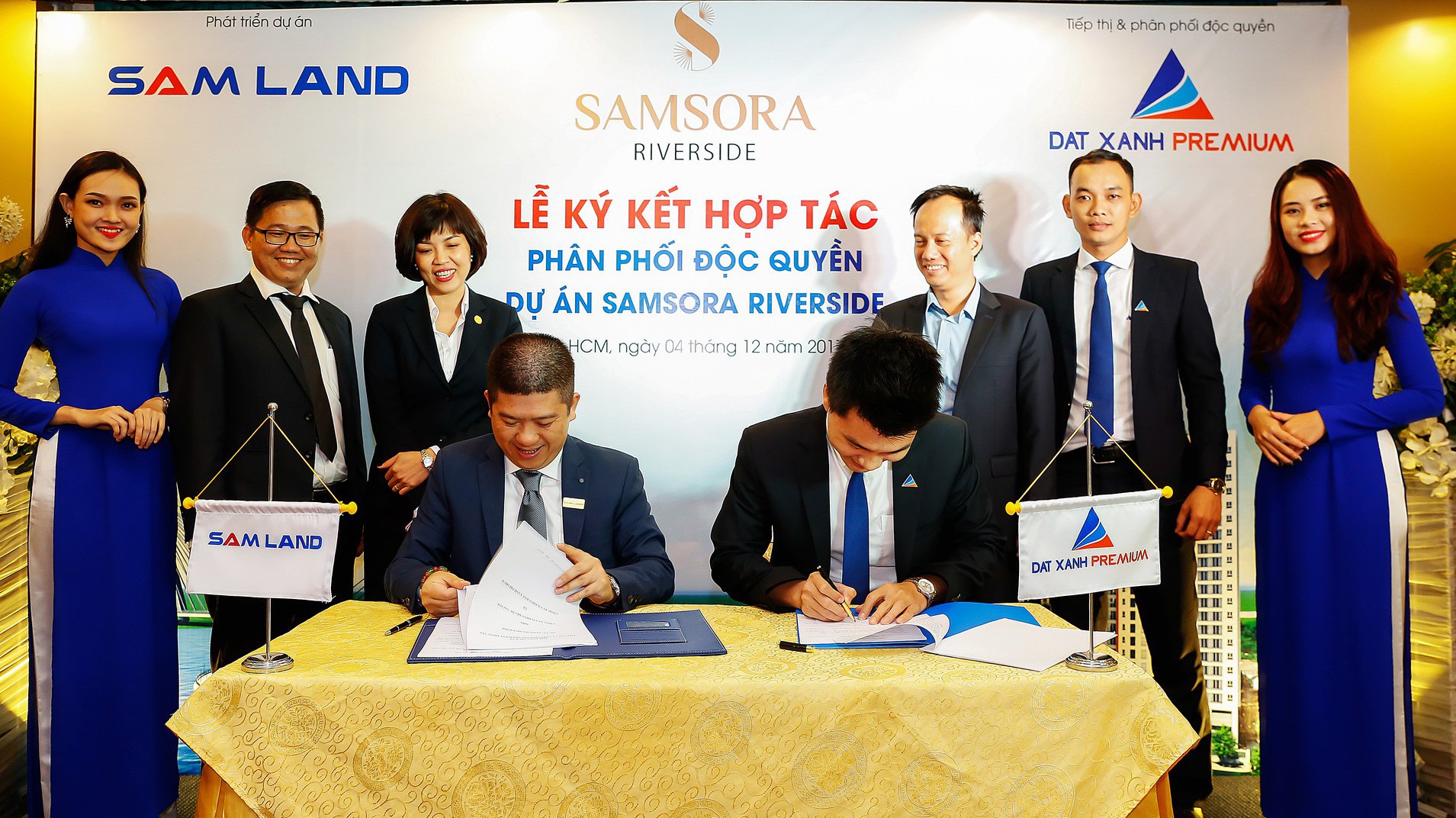 Lễ ký kết giữa chủ đầu tư Samland và đơn vị phân phối Đất xanh Premium.