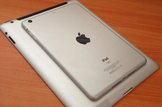 Hình ảnh được cho là của iPad mini khi so sánh với iPad truyền thống - Ảnh: SAI.