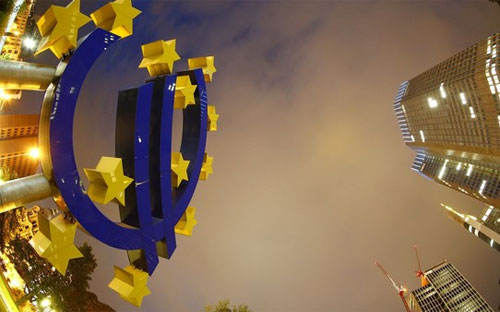 Giới phân tích dự báo ECB sẽ hạ lãi suất sâu hơn dưới 0% trong cuộc họp 
lần này, về mức -0,4% từ mức -0,3% hiện tại, nhằm ngăn nguy cơ giảm 
phát - Ảnh: Financial Times/Reuters.<br>
