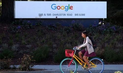 Apple mất ngôi vốn hóa vào tay công ty mẹ Google