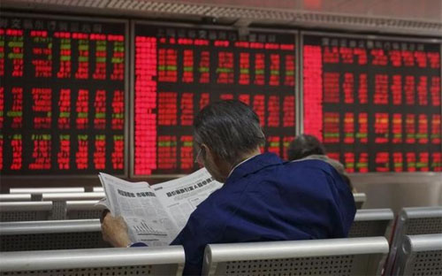 Nỗi lo tăng trưởng giảm tốc đang là vấn đề ám ảnh giới đầu tư toàn cầu - Ảnh: Reuters.<br>