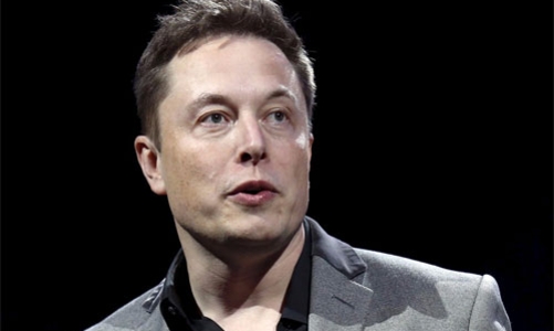 Hãng xe điện Tesla “qua mặt” Ford về giá trị vốn hóa