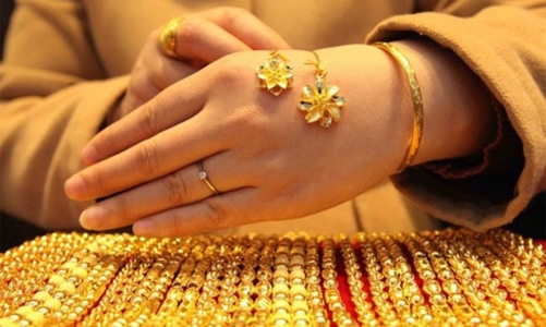 Tuần này, giá vàng thế giới tăng gần 5%