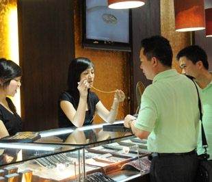 Sức mua của thị trường vàng đầu năm đang thấp - Ảnh: Quang Liên.