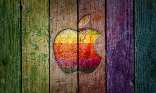 Apple “dọa” vượt Exxon Mobil về vốn hóa thị trường