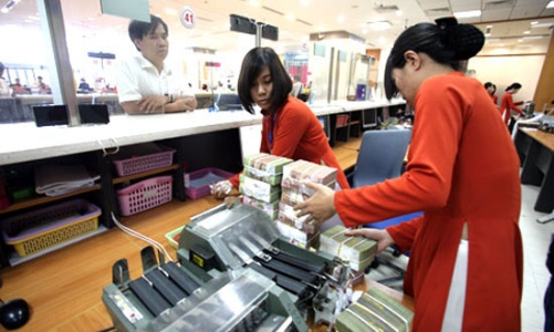 Tập đoàn đầu tư “tay trái”: Ngân hàng “hot” nhất