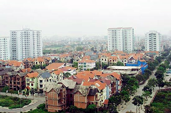 Muốn có lợi nhuận đưa vào sổ sách, nhiều doanh nghiệp bất động sản thường bán dự án vòng quanh - Ảnh minh họa.