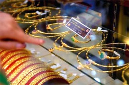 Giá vàng trong nước lao lên 33,45 triệu đồng/lượng.
