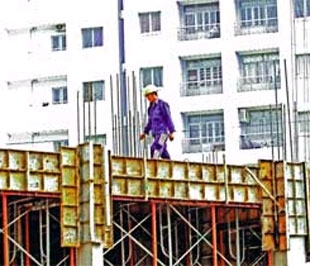 Trong vòng bốn năm tới, thị trường chung cư cao cấp tại Tp.HCM sẽ có thêm khoảng 33.000 căn hộ mới được xây dựng, và theo nhận định của CBRE thì cũng vẫn chưa phải là quá nhiều.