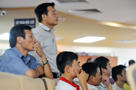 Ủy ban Tài chính - Ngân sách của Quốc hội không tán thành miễn toàn bộ thuế thu nhập cá nhân từ hoạt động chuyển nhượng chứng khoán của cá nhân.