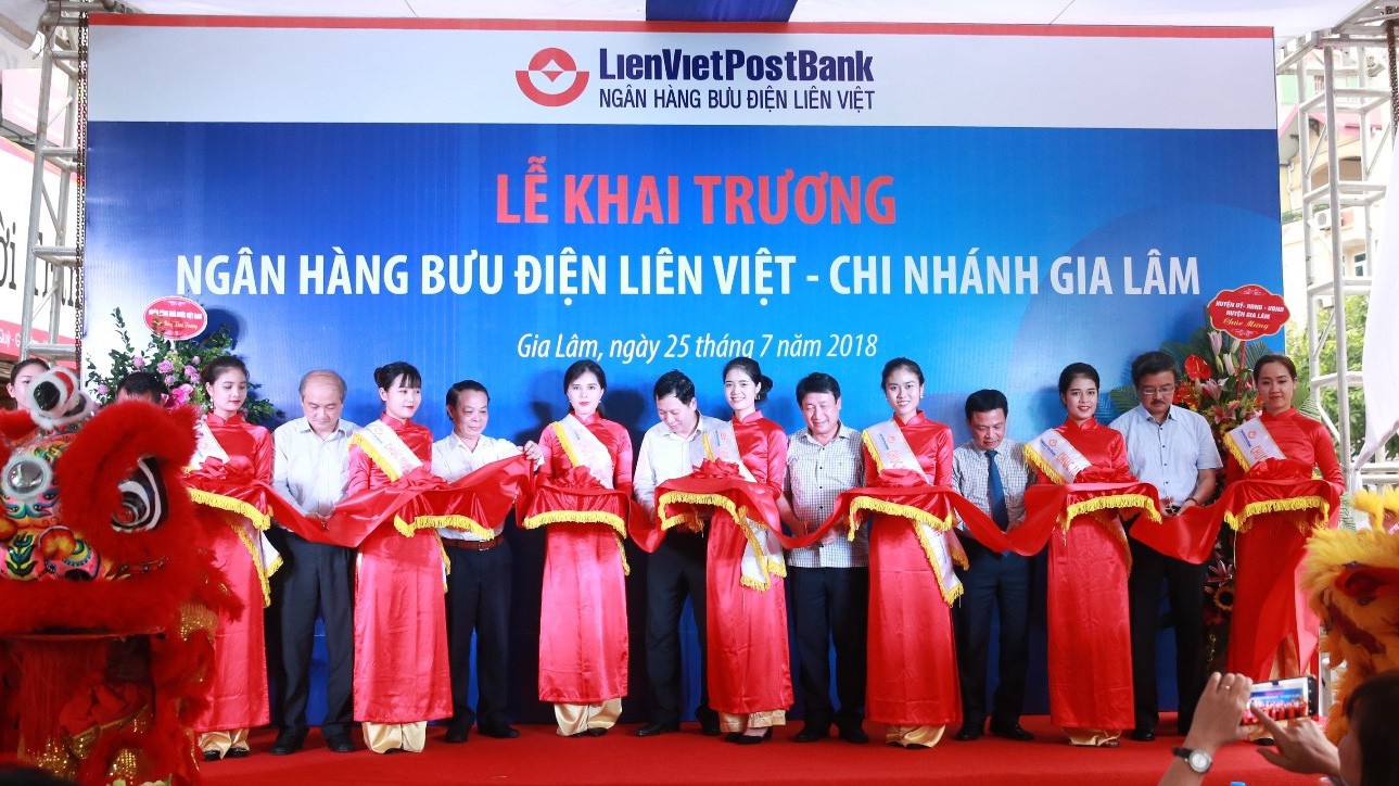 Hiện LienVietPostBank đã có hơn 350 chi nhánh, phòng giao dịch tại tất cả 63 tỉnh, thành trong cả nước.
