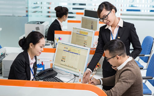 Doanh nghiệp vay mua ôtô phục vụ hoạt động sản xuất kinh doanh sẽ được 
SHB hỗ trợ nguồn vốn tối đa tới 100% giá trị xe với lãi suất ưu đãi chỉ 
từ 7,49%/năm.