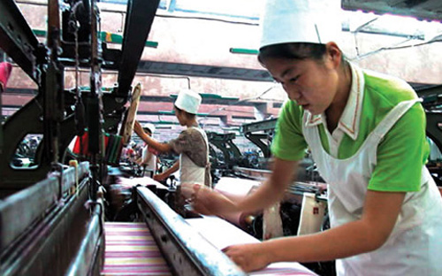 <p>Suy giảm tăng trưởng kinh tế của Trung Quốc có thể kéo dài lâu hơn trong cuộc 
khủng hoảng tài chính toàn cầu, bởi nhu cầu yếu kém đi từ bên ngoài và việc cho 
vay đối với các công ty nhỏ bị giới hạn - <b>Nguồn: VTV1</b>.</p>
