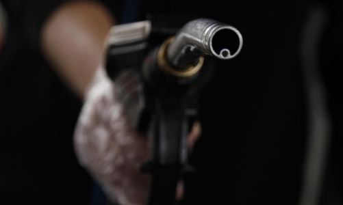 Giá dầu tăng vì OPEC cắt giảm sản lượng “nghiêm chỉnh”