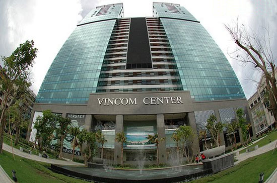 Mặt trước Vincom Center tại Tp.HCM.