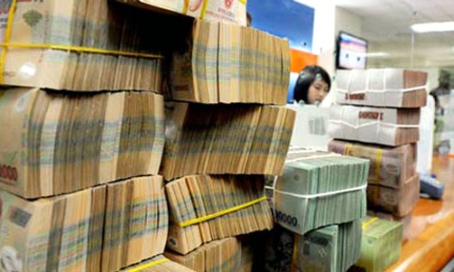 4 cơ sở để rộ tin đồn hạ trần lãi suất