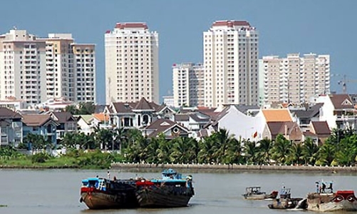 Bất động sản thấp thỏm đợi tiền kiều hối