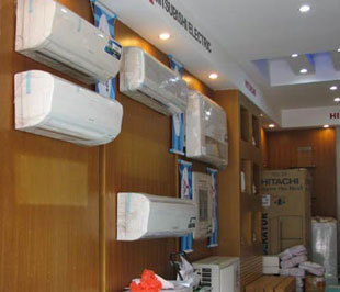 Xu hướng của năm nay ngoài lựa chọn các sản phẩm tiết kiệm năng lượng, người tiêu dùng còn quan tâm đến những dòng sản phẩm bảo vệ cho sức khoẻ như có lọc khí, diệt khuẩn và bộ phát ion để lọc sạch không khí.