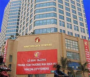 Tòa tháp Vincom trong ngày khai trương - Ảnh: ND.