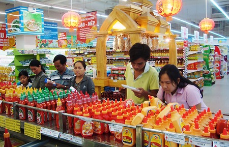 Hàng loạt khoản miễn, giảm thuế được Chính phủ quyết và trình Quốc hội thông qua để cứu doanh nghiệp.