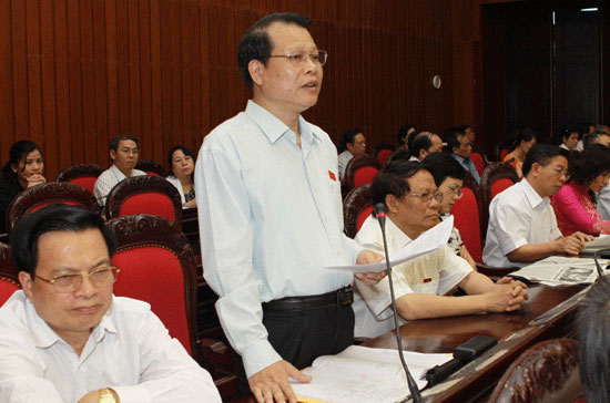 Bộ trưởng Vũ Văn Ninh trong vị trí đại biểu Vũ Văn Ninh tại nghị trường..
