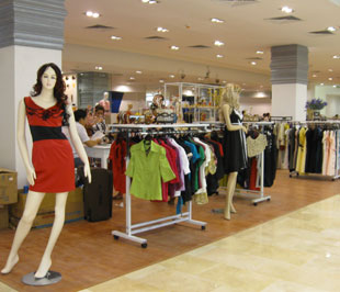 Một gian hàng tại The Garden.