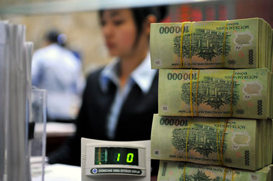 Dự tính cơ cấu lợi nhuận nhiều ngân hàng sẽ chứng kiến sự co hẹp nhanh nguồn từ tín dụng, trong khi kênh kinh doanh vàng và ngoại hối tiếp tục khó, nhưng lại có sự bù đắp đáng chú ý từ kênh dịch vụ.