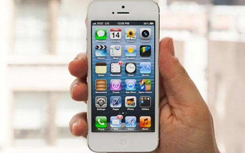 Đầu phiên giao dịch chứng khoán Mỹ đêm qua, giá cổ phiếu của Apple đã giảm xuống 499 USD.