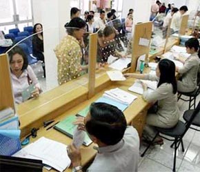 Tổ chức hành chính hiện nay vẫn còn cồng kềnh.