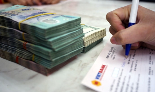 Ngân hàng tiếp tục điều chỉnh lãi suất VND