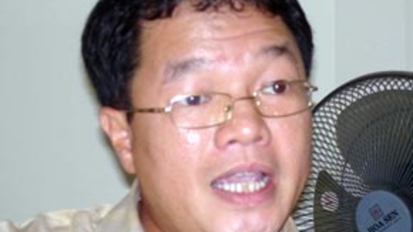 “Tránh lập ngân hàng để bán cổ phiếu”