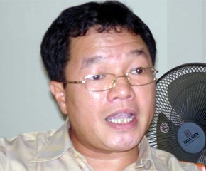 "Ngân hàng không nên bị ảnh hưởng của chính quyền địa phương vì khi chính quyền có vai trò lớn đối với ngân hàng thì ảnh hưởng đối với cho vay của ngân hàng hoàn toàn có thể xảy ra."