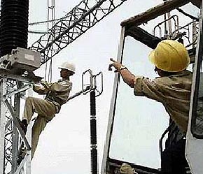 FPT Telecom có thể sử dụng hệ thống cột điện hiện có (và sẽ có) của EVN trong cả nước để treo các tuyến cáp quang, cáp viễn thông.