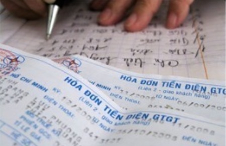 EVN cho rằng, giá điện hiện đang được bán dưới giá thành khiến tập đoàn luôn bị thua lỗ.